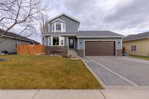 583 8 Avenue WEST Cardston, AB T0K 0K0