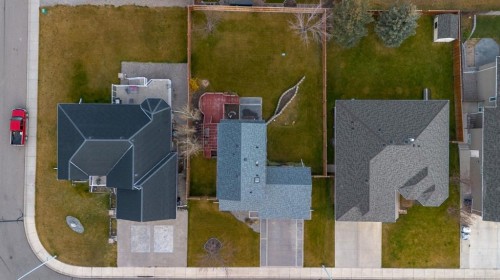 583 8 Avenue West, Cardston, AB - Outdoor