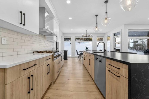 70 Kananaskis Drive, Coleman, AB - Indoor Photo Showing Kitchen With Upgraded Kitchen