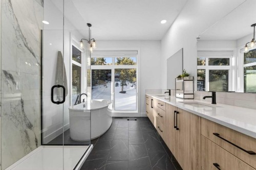 70 Kananaskis Drive, Coleman, AB - Indoor Photo Showing Bathroom