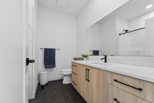 70 Kananaskis Drive, Coleman, AB - Indoor Photo Showing Bathroom