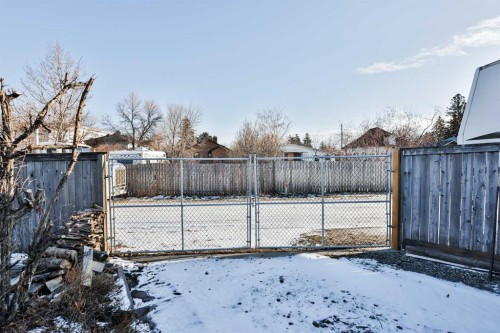 25 S 50 W, Raymond, AB - Outdoor