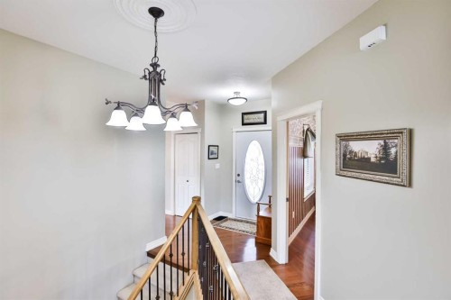 25 S 50 W, Raymond, AB - Indoor Photo Showing Other Room