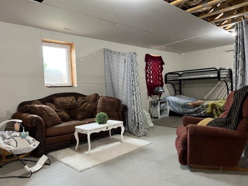 92008 Range Road 195, Rural Lethbridge County, AB - Indoor