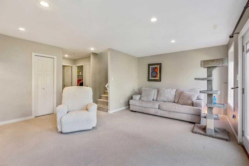 609 Sunridge Crescent West, Lethbridge, AB - Indoor