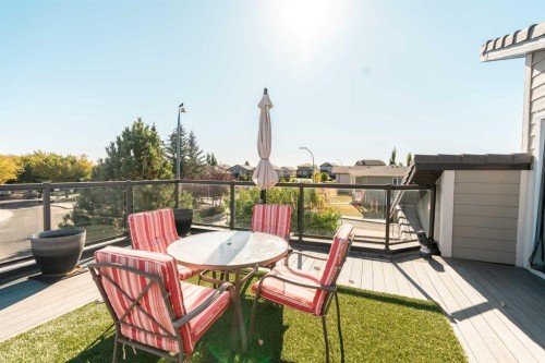 609 Sunridge Crescent West, Lethbridge, AB - Outdoor With Deck Patio Veranda With Exterior