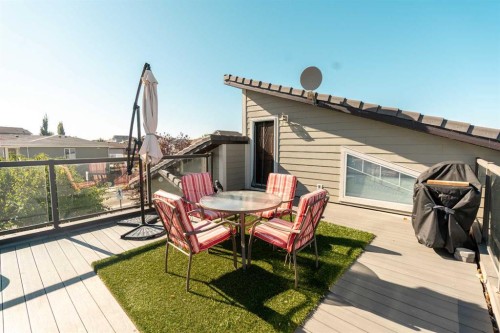 609 Sunridge Crescent West, Lethbridge, AB - Outdoor With Deck Patio Veranda With Exterior