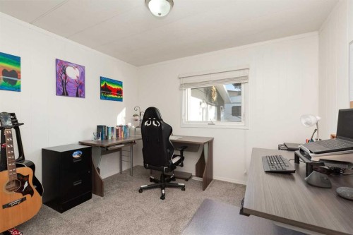 101 6 Avenue Ne, Milk River, AB - Indoor Photo Showing Office