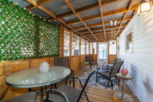 101 6 Avenue Ne, Milk River, AB - Outdoor With Deck Patio Veranda With Exterior