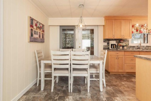 101 6 Avenue Ne, Milk River, AB - Indoor Photo Showing Other Room