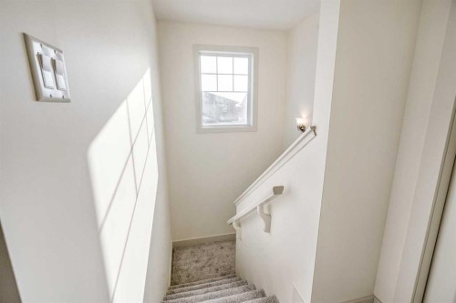 843 Silkstone Close West, Lethbridge, AB - Indoor Photo Showing Other Room