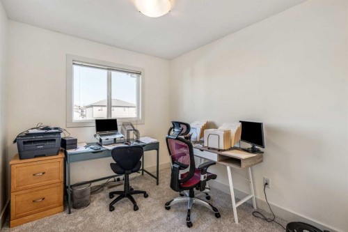 843 Silkstone Close West, Lethbridge, AB - Indoor Photo Showing Office