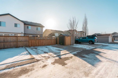 843 Silkstone Close West, Lethbridge, AB - Outdoor