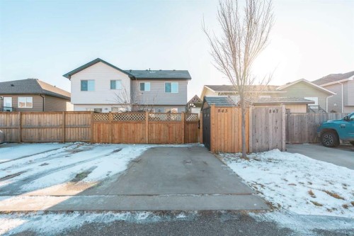 843 Silkstone Close West, Lethbridge, AB - Outdoor
