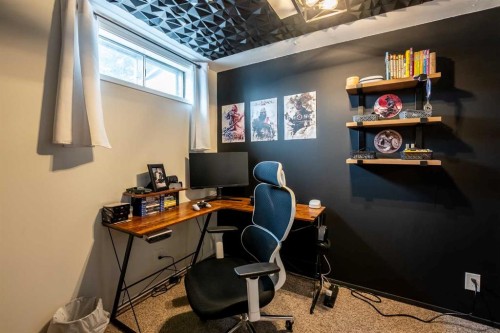 155 Ryerson Road West, Lethbridge, AB - Indoor Photo Showing Office