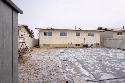 155 Ryerson Road West, Lethbridge, AB - Outdoor With Exterior