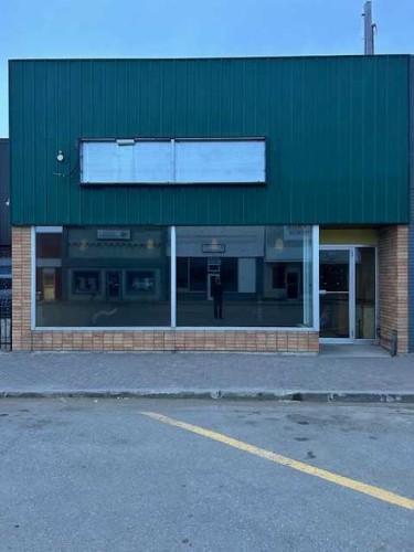 5306 48 Avenue, Taber, AB 