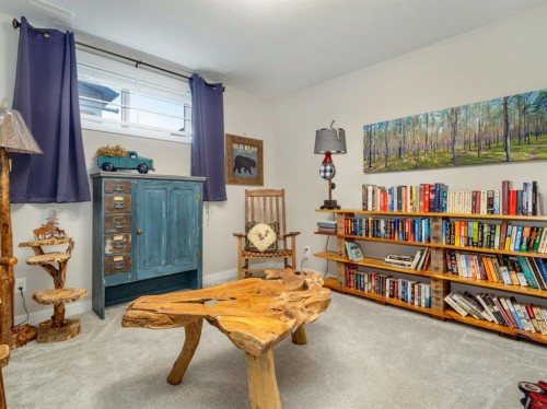 842 Greywolf Run North, Lethbridge, AB - Indoor