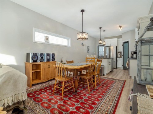 842 Greywolf Run North, Lethbridge, AB - Indoor Photo Showing Dining Room