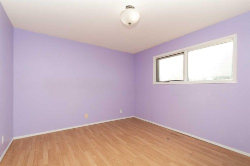 209 Mt Blakiston Road West, Lethbridge, AB - Indoor Photo Showing Other Room