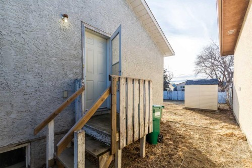 209 Mt Blakiston Road West, Lethbridge, AB - Outdoor With Exterior