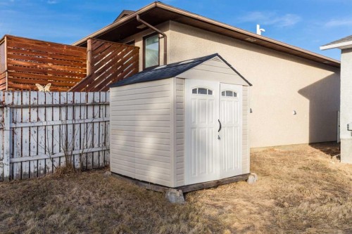 209 Mt Blakiston Road West, Lethbridge, AB - Outdoor With Exterior