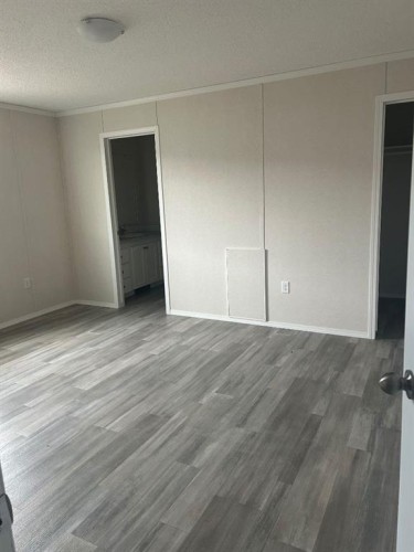 2015 Sunflower Crescent, Coaldale, AB - Indoor Photo Showing Other Room