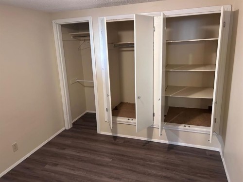 1212 7 Avenue South, Lethbridge, AB - Indoor Photo Showing Other Room