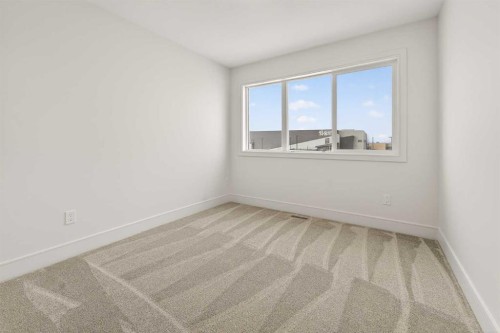 2533 16 Avenue, Coaldale, AB - Indoor Photo Showing Other Room