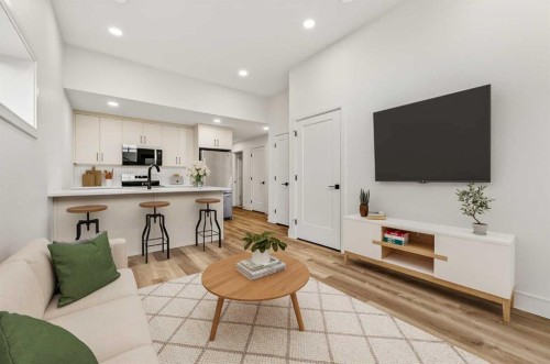 2533 16 Avenue, Coaldale, AB - Indoor