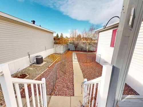 1 Appaloosa Way, Fort Macleod, AB 