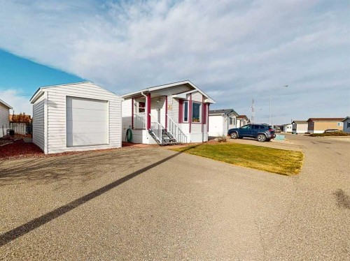 1 Appaloosa Way, Fort Macleod, AB 