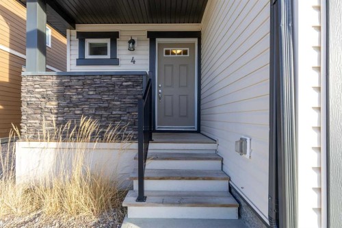 4-1202 Keystone Road West, Lethbridge, AB - Outdoor With Exterior