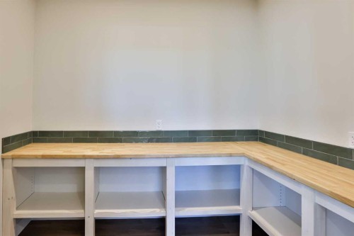 714 Fairways Drive, Vulcan, AB - Indoor