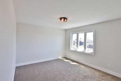 714 Fairways Drive, Vulcan, AB - Indoor Photo Showing Other Room