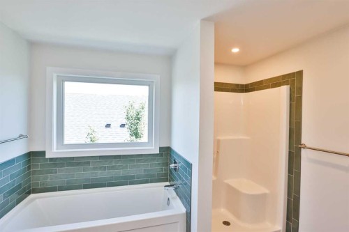 714 Fairways Drive, Vulcan, AB - Indoor Photo Showing Bathroom
