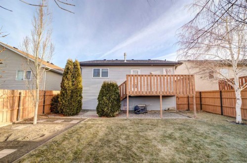 425 Edinburgh Road West, Lethbridge, AB - Outdoor With Deck Patio Veranda