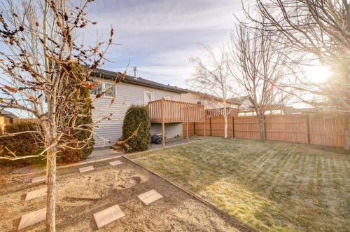 425 Edinburgh Road West, Lethbridge, AB - Outdoor