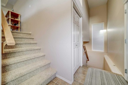 425 Edinburgh Road West, Lethbridge, AB - Indoor Photo Showing Other Room