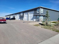 5-3954 30 Street NORTH Lethbridge, AB T1H 6Z4