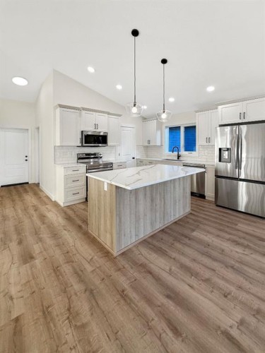 12 Northlander Way West, Lethbridge, AB - Indoor Photo Showing Kitchen With Upgraded Kitchen