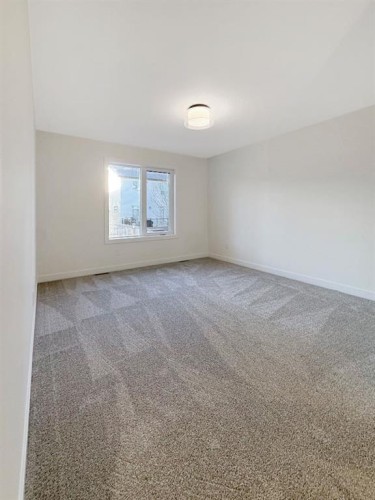 12 Northlander Way West, Lethbridge, AB - Indoor Photo Showing Other Room