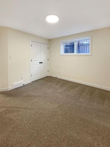 12 Northlander Way West, Lethbridge, AB - Indoor Photo Showing Other Room