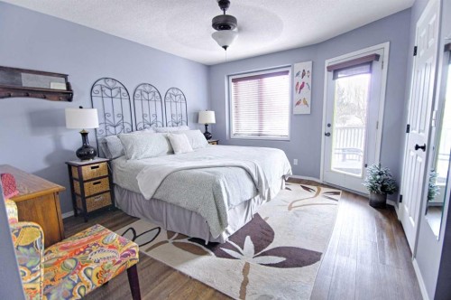 43 Chilcotin Way West, Lethbridge, AB - Indoor Photo Showing Bedroom