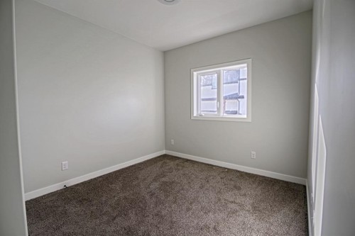 375 Skeena Crescent West, Lethbridge, AB - Indoor Photo Showing Other Room