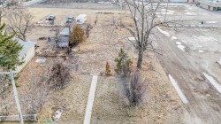 52 E 100 N  Raymond, AB T0K 2S0