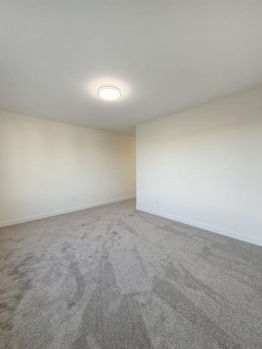 951 41 Avenue North, Lethbridge, AB - Indoor Photo Showing Other Room
