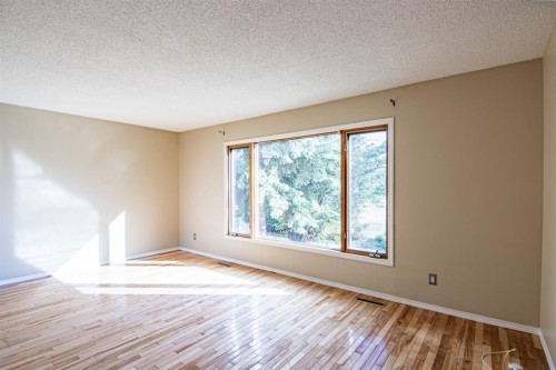 604 Terrace Park, Red Deer, AB - Indoor Photo Showing Other Room