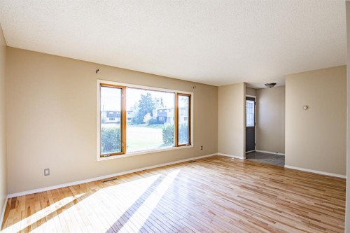604 Terrace Park, Red Deer, AB - Indoor Photo Showing Other Room