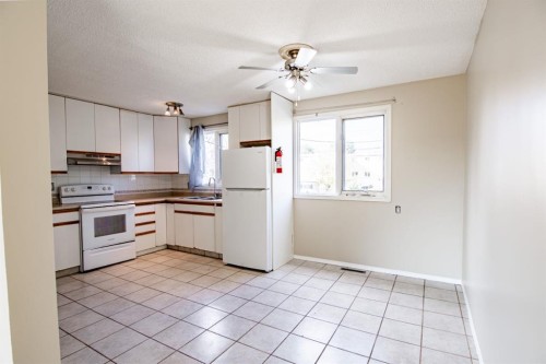 604 Terrace Park, Red Deer, AB - Indoor Photo Showing Kitchen